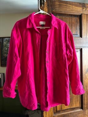 Universal Thread Hot Pink Button-Up Shirt